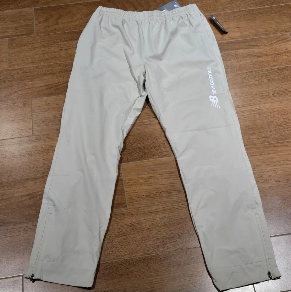 NWT New Balance All Motion Mesh Lined Mens Size Small Jogger Pants Beige